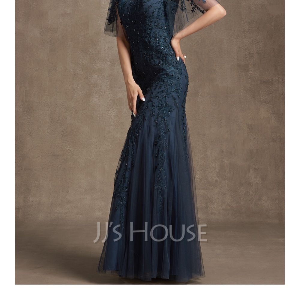 JJ’s House Gown Formal Dress